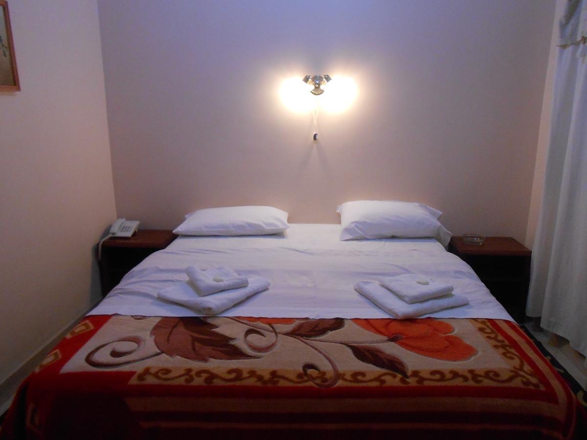 Hotel Florencia แตร์มัส เด ริโอ ออนโด ภายนอก รูปภาพ