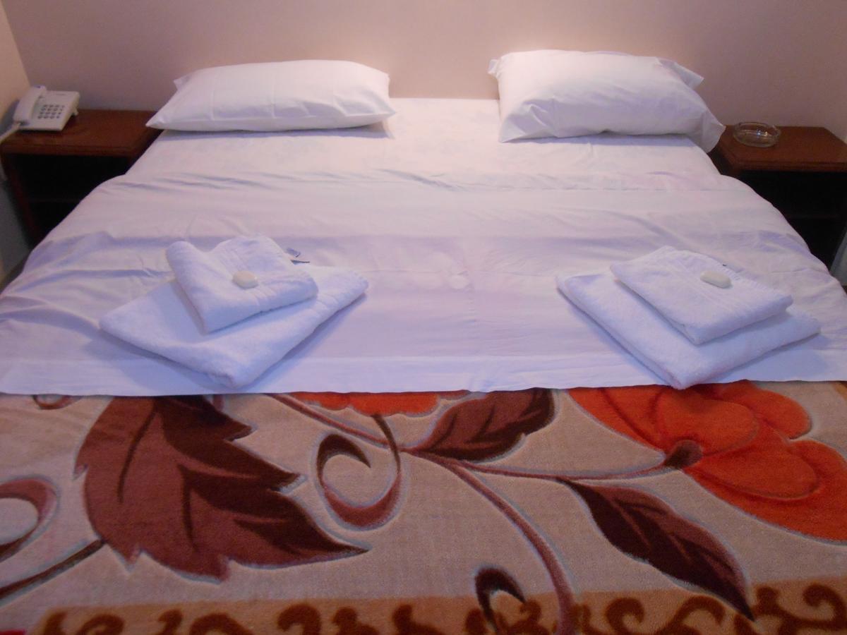 Hotel Florencia แตร์มัส เด ริโอ ออนโด ภายนอก รูปภาพ