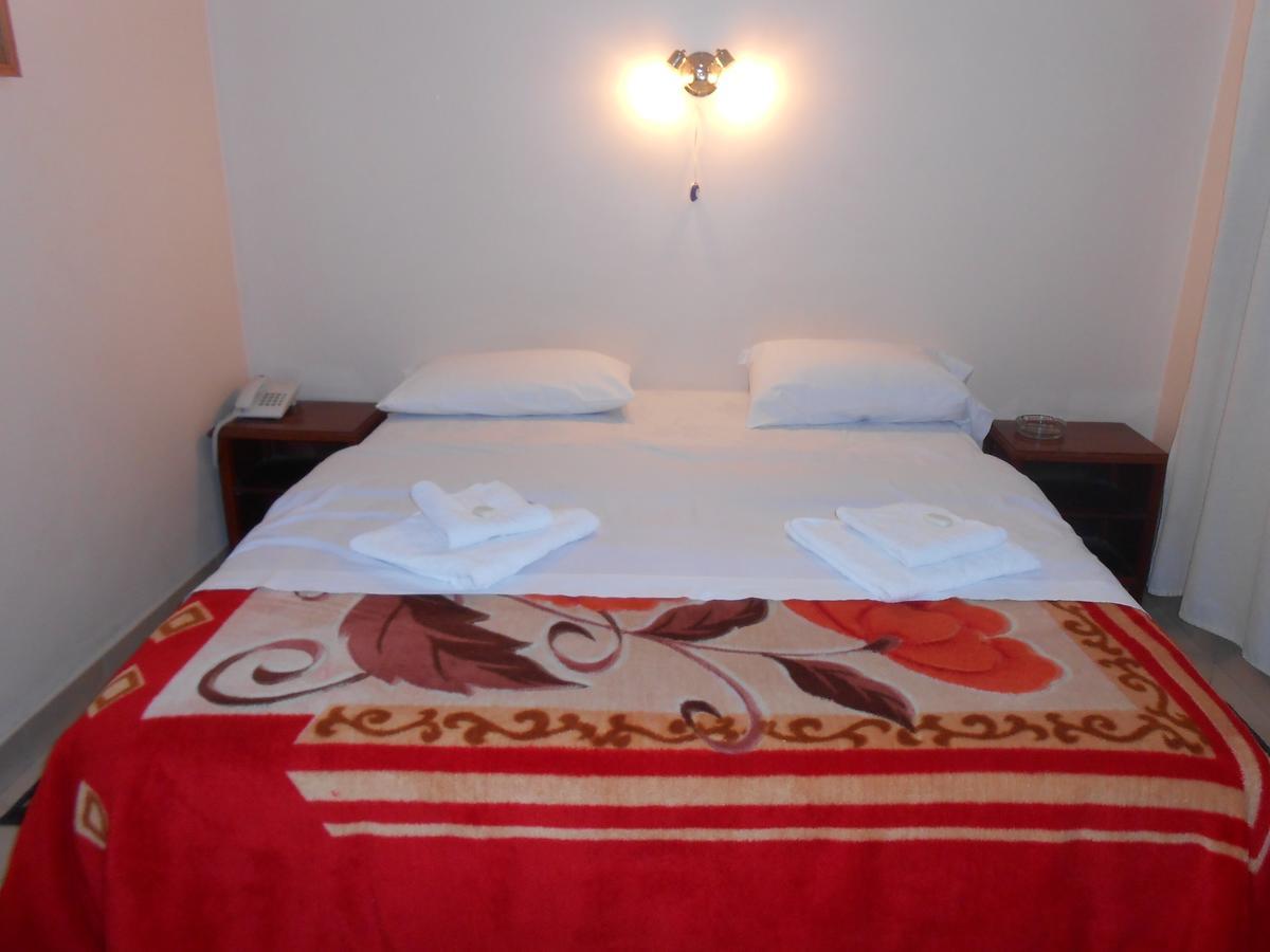 Hotel Florencia แตร์มัส เด ริโอ ออนโด ภายนอก รูปภาพ