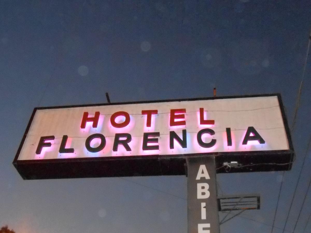 Hotel Florencia แตร์มัส เด ริโอ ออนโด ภายนอก รูปภาพ